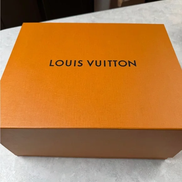 LV Graceful PM like new - Picture 11 of 12